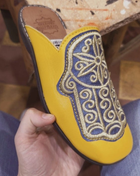 Modele Babouche Agadir jaune avec broderies traditionnelles