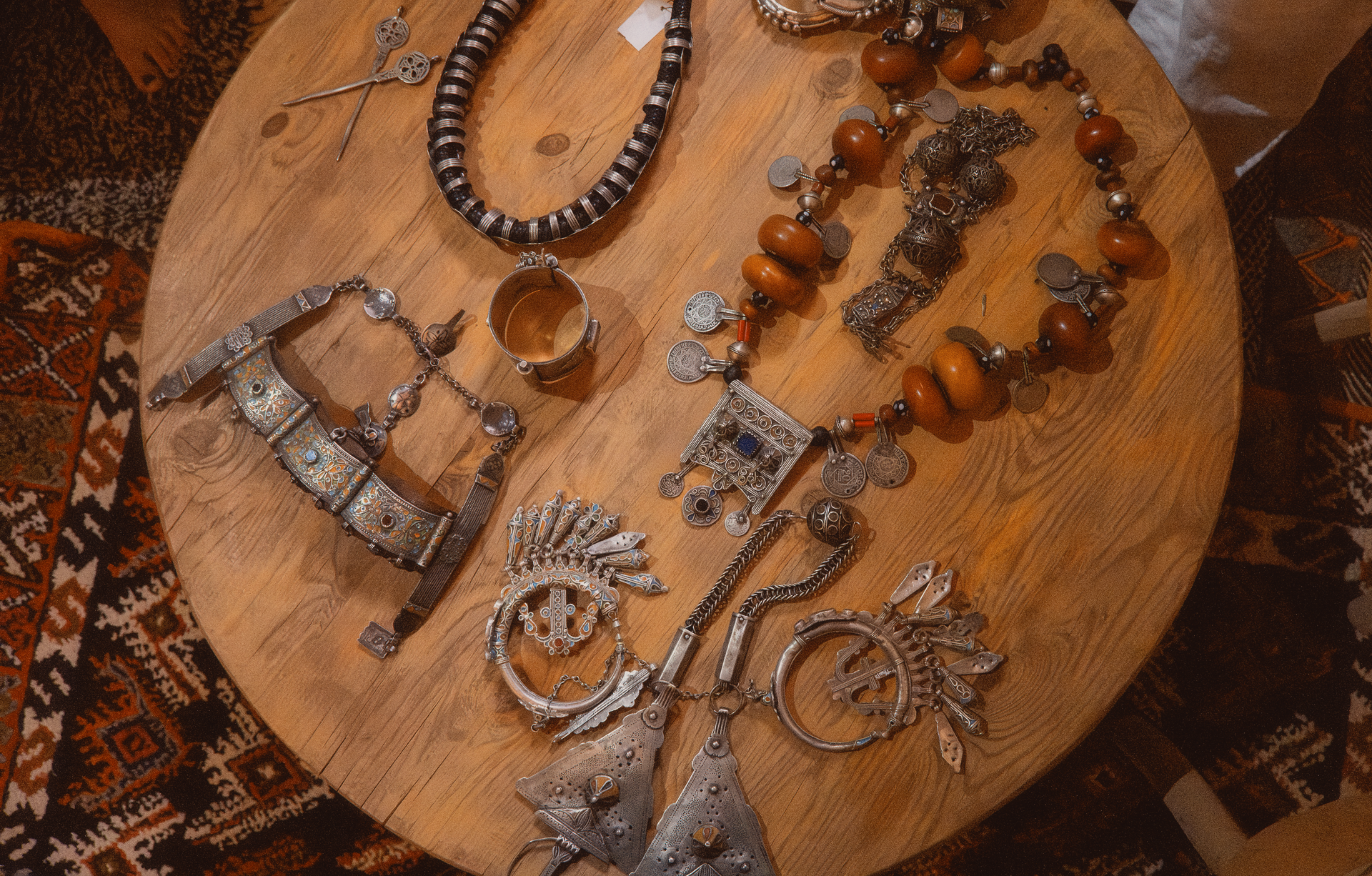 bijou-berbere-collection-table-bois 2