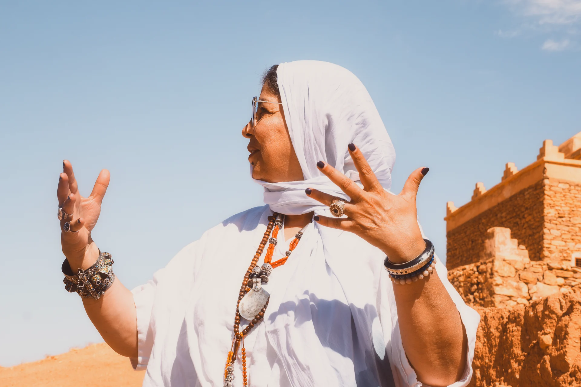 visite-ait-ben-haddou-conteuse-legendes